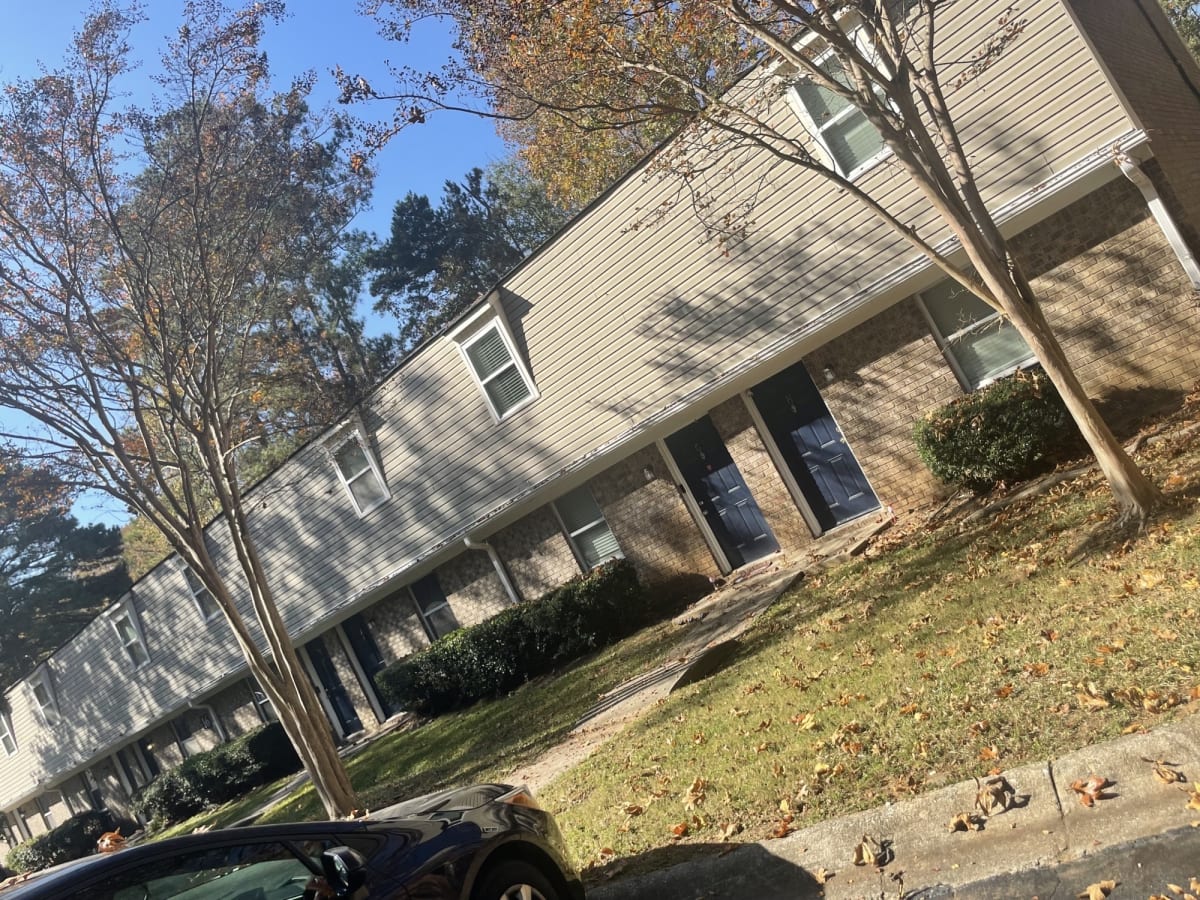 Property Details for Stonegate Townhomes from Restack Advisors Inc.